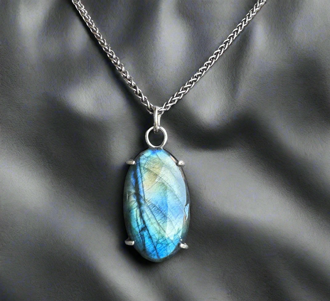 Labradorite & Argentium Silver Pendant