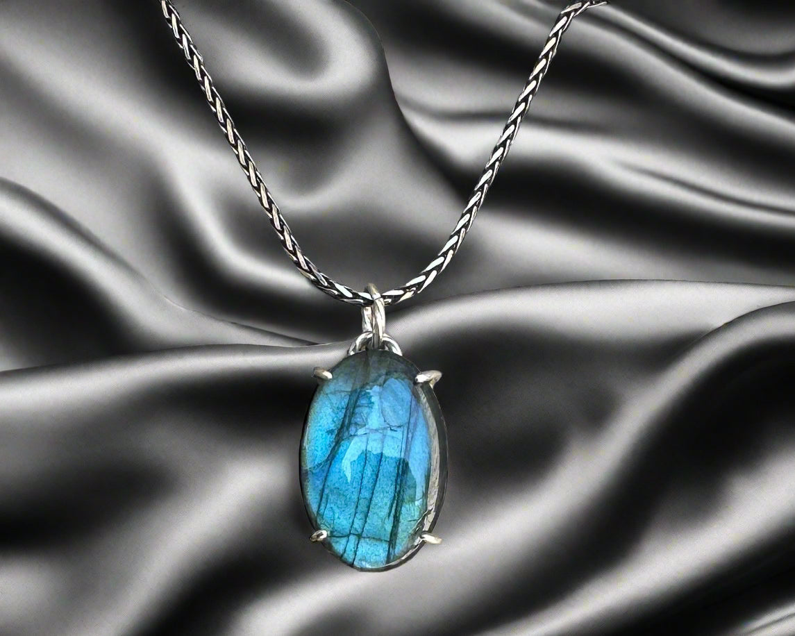 Labradorite & Argentium Silver Pendant