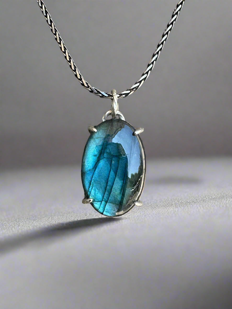 Labradorite & Argentium Silver Pendant
