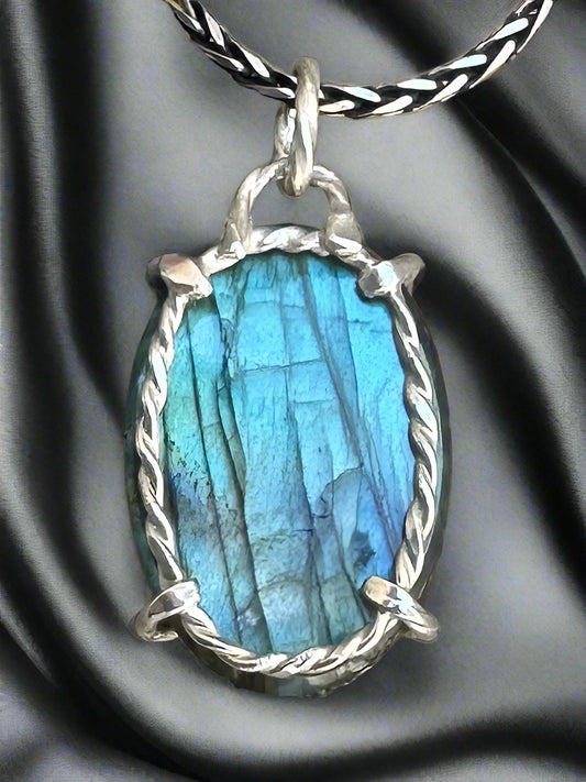 Labradorite & Argentium Silver Pendant