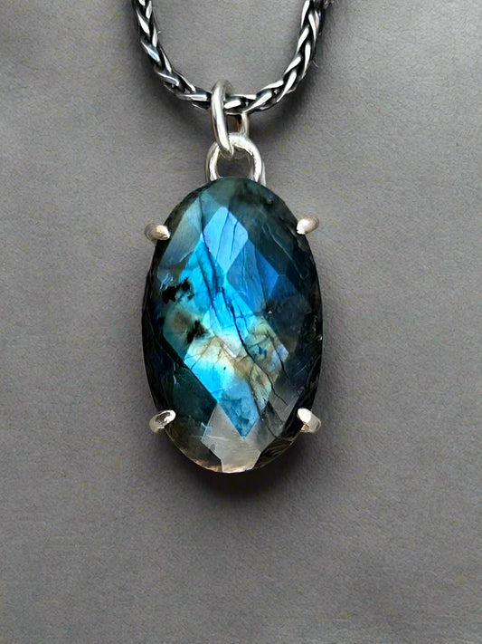 Faceted Labradorite & Argentium Silver Pendant