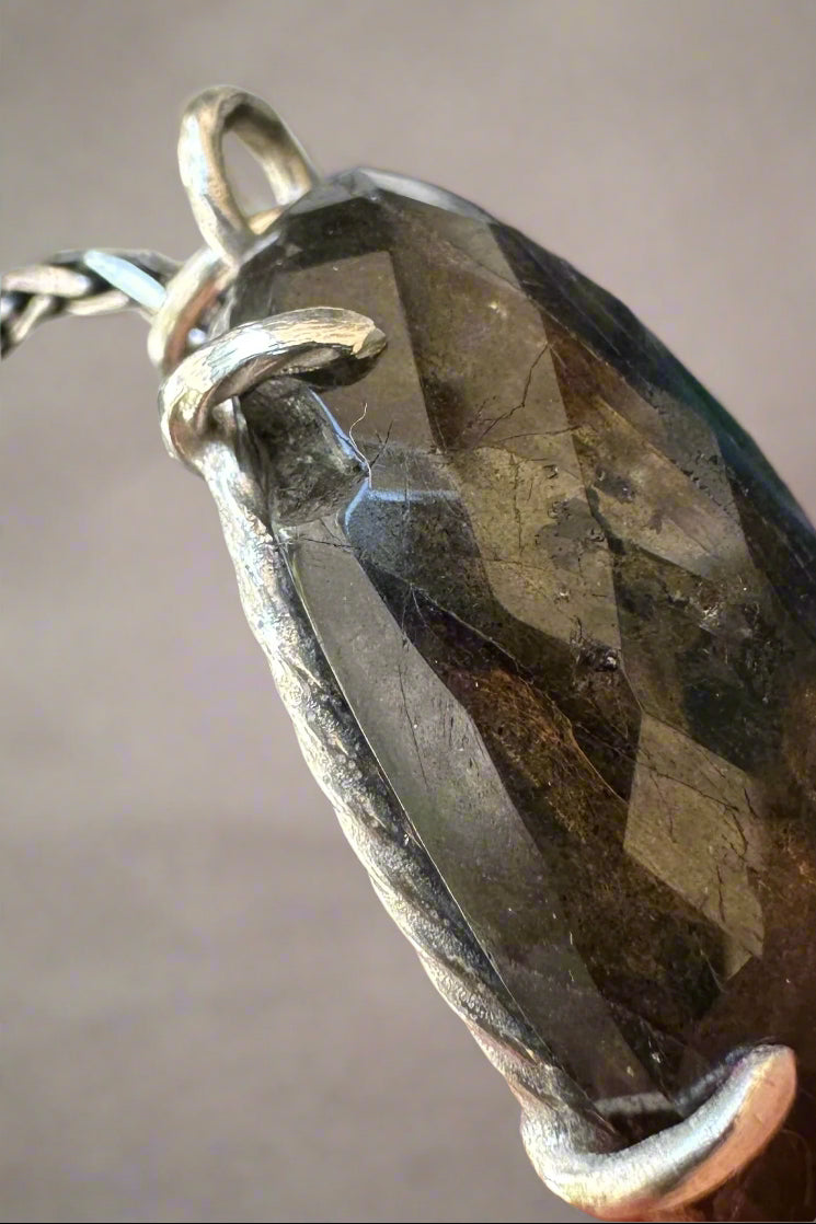 Faceted Labradorite & Argentium Silver Pendant