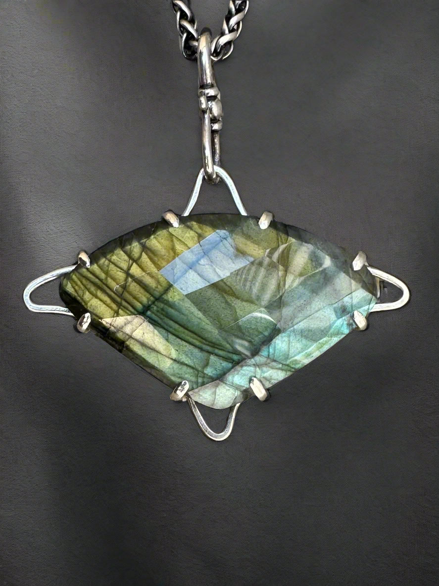 Faceted Labradorite & Argentium Silver Pendant